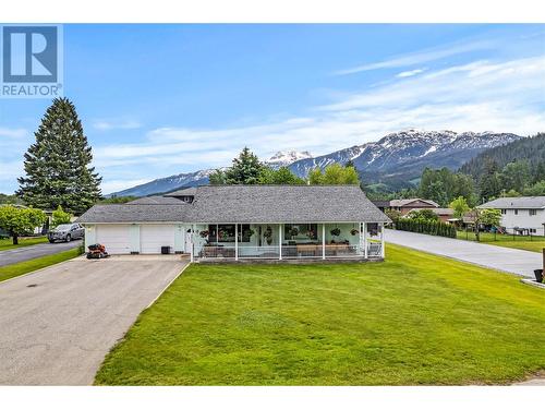 3015 Laforme Boulevard, Revelstoke, BC - Outdoor