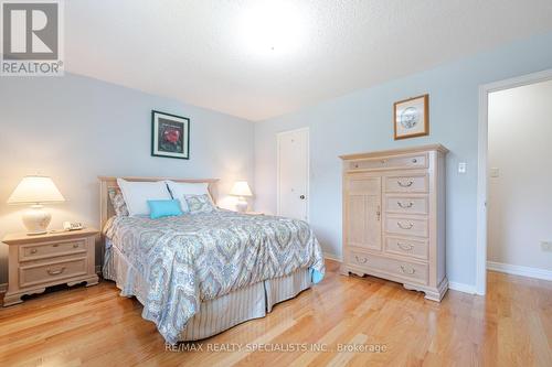 3218 Mccarthy Court, Mississauga, ON - Indoor Photo Showing Bedroom