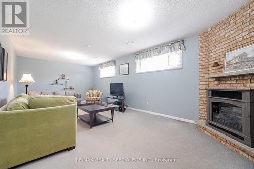 3218 Mccarthy Court, Mississauga, ON - Indoor Photo Showing Living Room With Fireplace