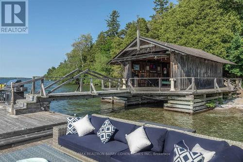 30 Turner Street, Georgina (Historic Lakeshore Communities), ON - Outdoor With Deck Patio Veranda