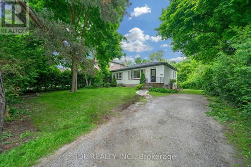 243 Lennox Avenue, Richmond Hill, ON - Outdoor