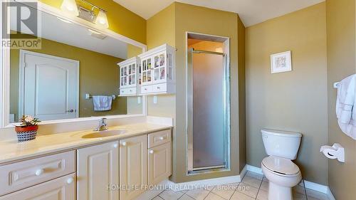 50 Futura Avenue, Richmond Hill, ON - Indoor Photo Showing Bathroom