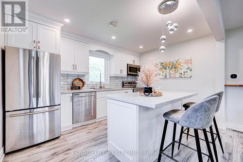 161 Church Street S, Richmond Hill (Harding), ON - Indoor Photo Showing Kitchen With Stainless Steel Kitchen