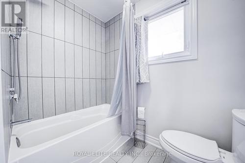 161 Church Street S, Richmond Hill, ON - Indoor Photo Showing Bathroom