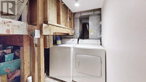 3066 Mallbridge Crescent, Mississauga, ON - Indoor Photo Showing Laundry Room