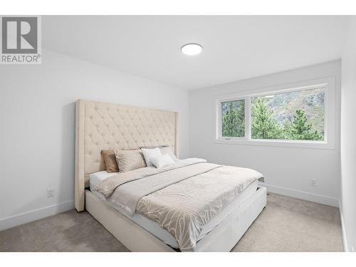 1528 Cabernet Way, West Kelowna, BC - Indoor Photo Showing Bedroom