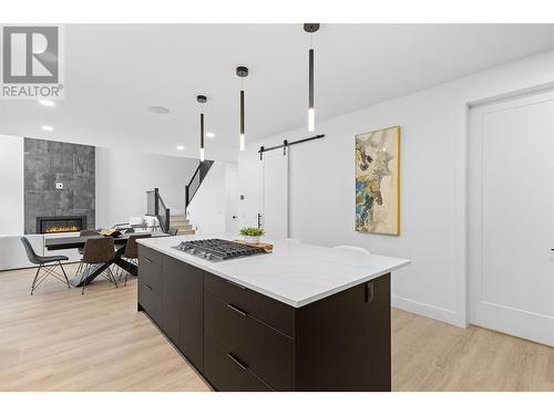 1528 Cabernet Way, West Kelowna, BC - Indoor Photo Showing Kitchen