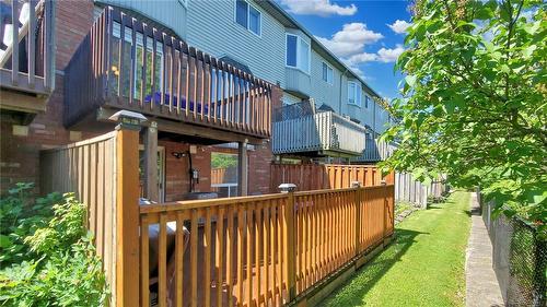 346 Highland Road W|Unit #18, Stoney Creek, ON - Outdoor With Balcony With Exterior