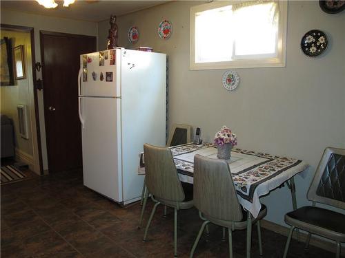 175 Walnut Street S, Hamilton, ON - Indoor Photo Showing Dining Room
