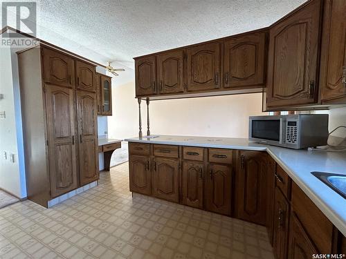 52 Harrigan Crescent, Maple Creek, SK - Indoor Photo Showing Kitchen