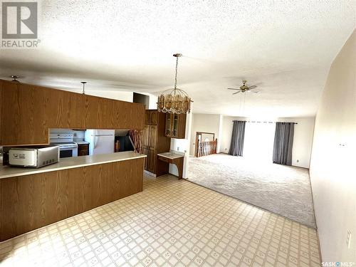 52 Harrigan Crescent, Maple Creek, SK - Indoor Photo Showing Kitchen With Double Sink