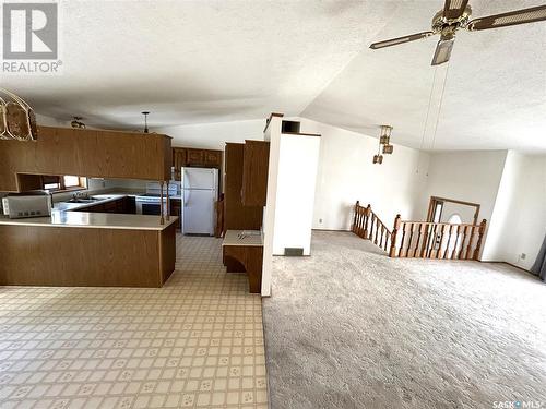 52 Harrigan Crescent, Maple Creek, SK - Indoor Photo Showing Kitchen