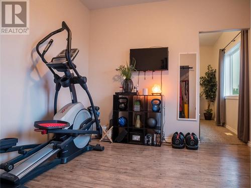 805 89 Avenue, Dawson Creek, BC - Indoor Photo Showing Gym Room