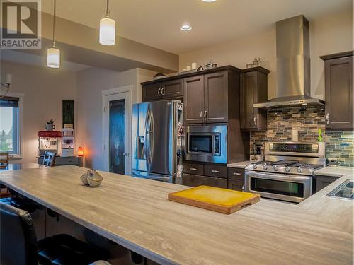 805 89 Avenue, Dawson Creek, BC - Indoor Photo Showing Kitchen With Double Sink