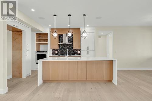 1787 Fawn Run Drive, Kelowna, BC - Indoor Photo Showing Kitchen