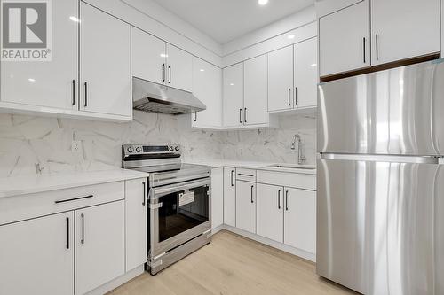 1787 Fawn Run Drive, Kelowna, BC - Indoor Photo Showing Kitchen