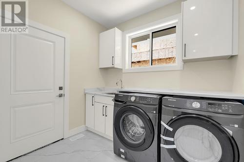 1787 Fawn Run Drive, Kelowna, BC - Indoor Photo Showing Laundry Room