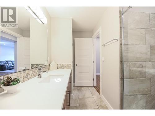 11508 La Costa Lane, Osoyoos, BC - Indoor Photo Showing Bathroom