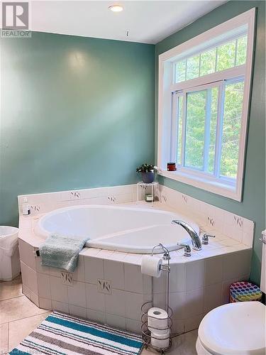 884 Dunlop Shores Road, Elliot Lake, ON - Indoor Photo Showing Bathroom