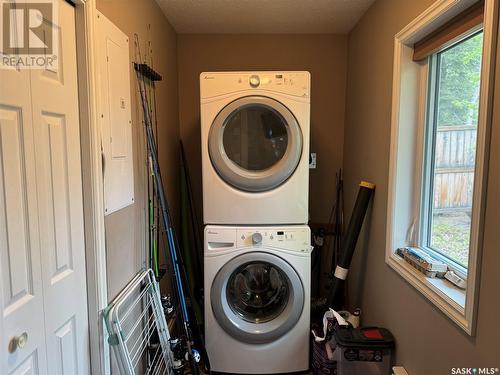 2 307 Birch Street, Lac La Ronge, SK - Indoor Photo Showing Laundry Room