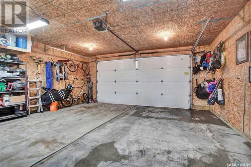 531 Evergreen Boulevard, Saskatoon, SK - Indoor Photo Showing Garage