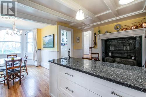 14 Kennas Hill, St. John'S, NL - Indoor Photo Showing Kitchen