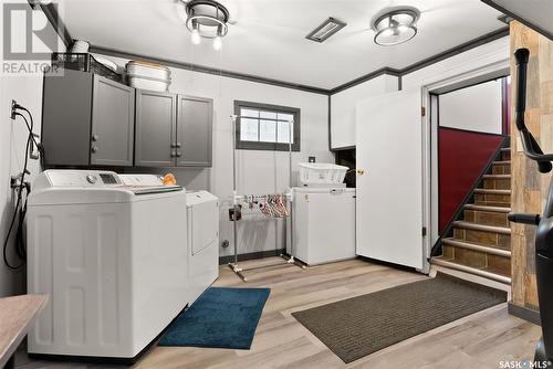 2154 Mackay Street, Regina, SK - Indoor Photo Showing Laundry Room