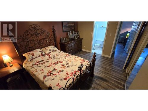 512 98 Avenue, Dawson Creek, BC - Indoor Photo Showing Bedroom