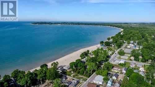 401 Maplewood Avenue, Fort Erie, ON - Outdoor With Body Of Water With View