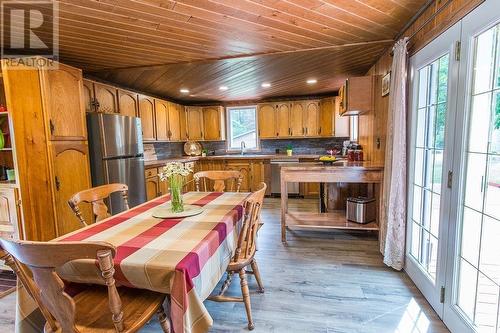 272 Kensington Point Rd|Johnson Township, Desbarats, ON - Indoor Photo Showing Dining Room