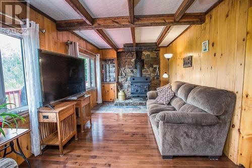 272 Kensington Point Rd|Johnson Township, Desbarats, ON - Indoor Photo Showing Living Room