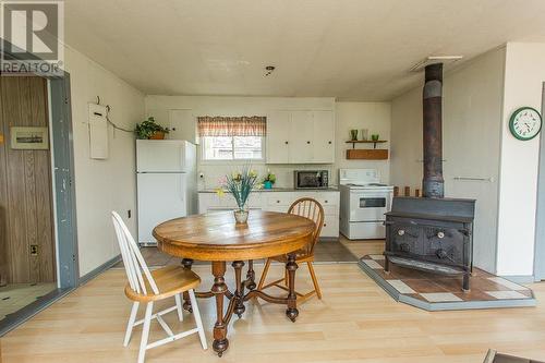 272 Kensington Point Rd|Johnson Township, Desbarats, ON - Indoor Photo Showing Dining Room