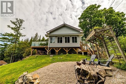 630 Peter'S Point Road, White Lake, ON - Outdoor