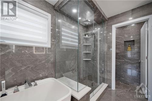 232 Condado Crescent, Stittsville, ON - Indoor Photo Showing Bathroom