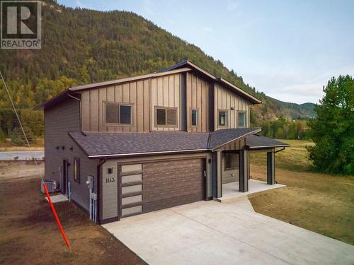 1143 Hipwell Road, Ootischenia, BC - Outdoor