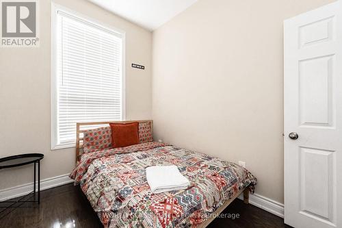 257 Cannon Street E, Hamilton, ON - Indoor Photo Showing Bedroom