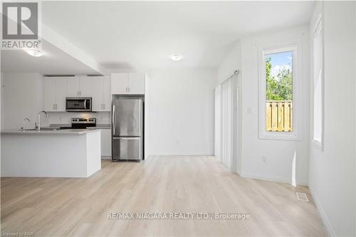 31 - 1465 Station Street, Pelham, ON - Indoor Photo Showing Kitchen