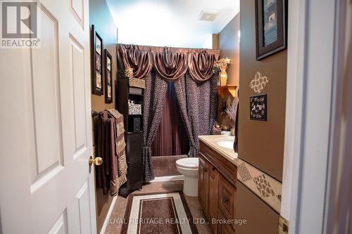 9 Pleasantview Crescent, Kawartha Lakes (Little Britain), ON - Indoor Photo Showing Bathroom