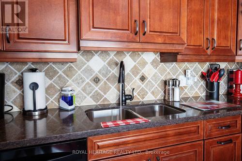 9 Pleasantview Crescent, Kawartha Lakes (Little Britain), ON - Indoor Photo Showing Kitchen With Double Sink