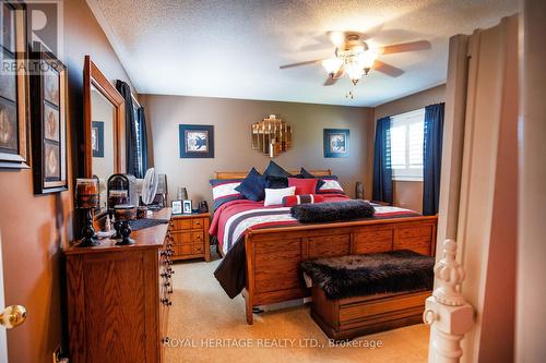 9 Pleasantview Crescent, Kawartha Lakes (Little Britain), ON - Indoor Photo Showing Bedroom