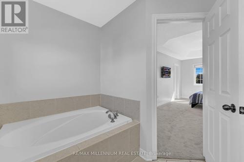 3 Seahorse Avenue, Brampton, ON - Indoor Photo Showing Bathroom