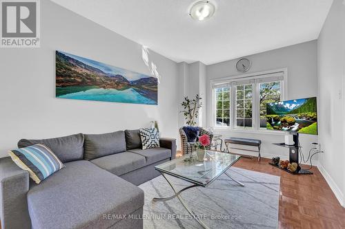 3 Seahorse Avenue, Brampton, ON - Indoor Photo Showing Living Room