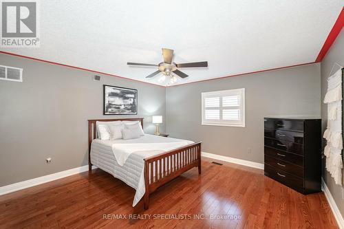3353 Azelia Court, Mississauga, ON - Indoor Photo Showing Bedroom