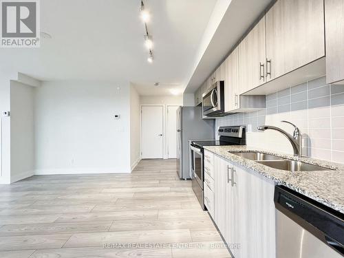 604 - 1255 Bayly Street, Pickering, ON - Indoor Photo Showing Kitchen With Double Sink With Upgraded Kitchen