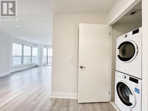 604 - 1255 Bayly Street, Pickering, ON - Indoor Photo Showing Laundry Room