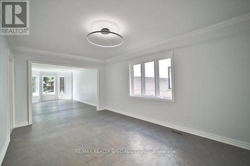 95 Luba Avenue, Richmond Hill, ON - Indoor Photo Showing Other Room