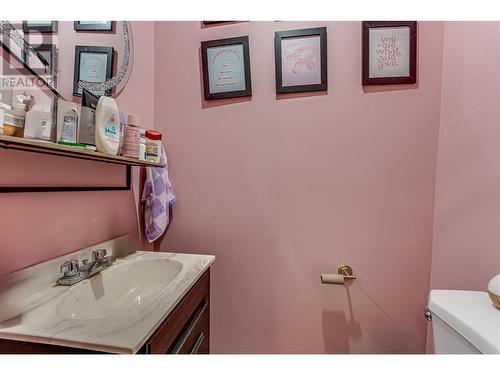 6060 Okanagan Landing Road, Vernon, BC - Indoor Photo Showing Bathroom