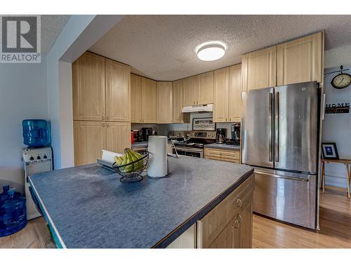 6060 Okanagan Landing Road, Vernon, BC - Indoor Photo Showing Kitchen