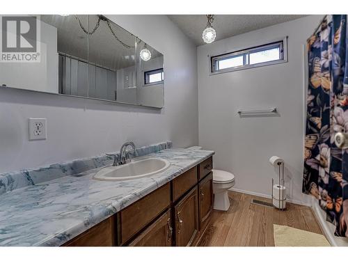 6060 Okanagan Landing Road, Vernon, BC - Indoor Photo Showing Bathroom