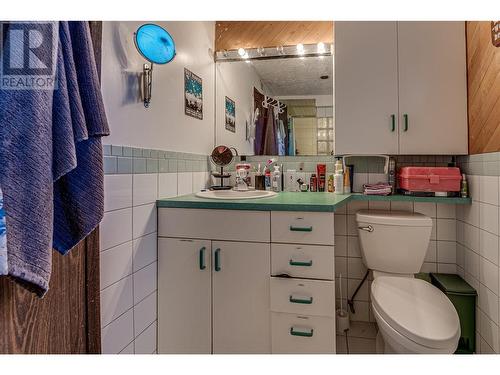 6060 Okanagan Landing Road, Vernon, BC - Indoor Photo Showing Bathroom